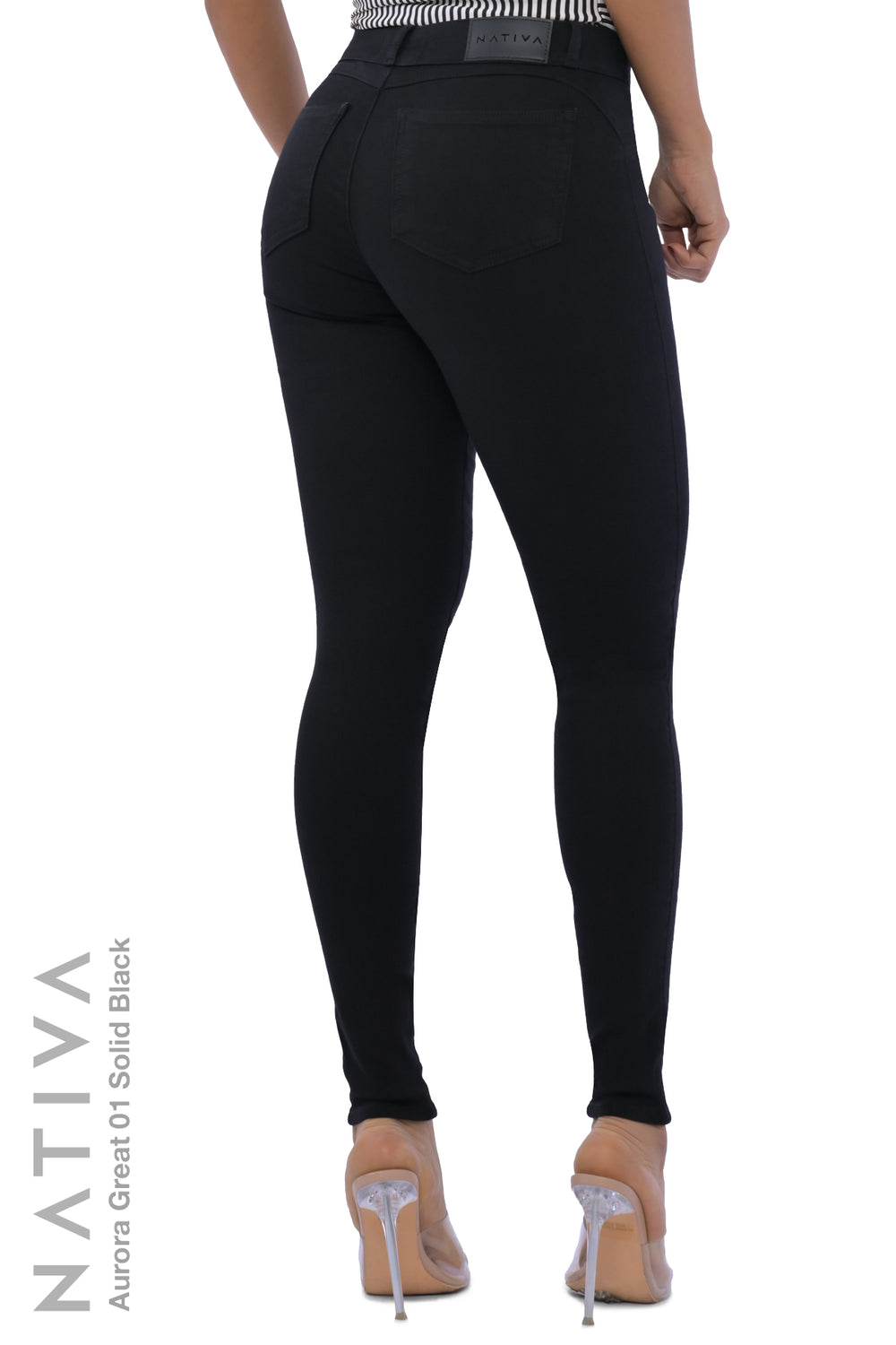 SUPER SKINNY JEANS, AURORA GREAT 01 BLACK, Talle Medio. Moldeador. Cuatro Estaciones. Tecnología No Stress®